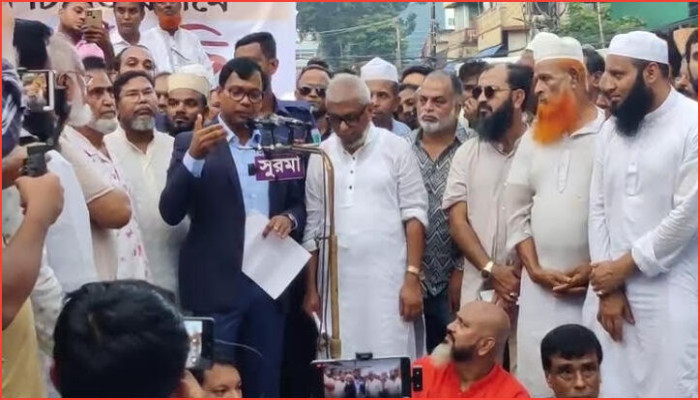 সিলেটে উন্নয়ন বৈষম্যের প্রতিবাদে অবস্থান কর্মসূচি, ডিসির আশ্বাসে স্থগিত