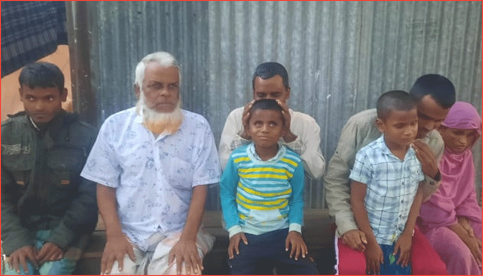 গান গাইতে নিষেধ, থেমে গেছে দৃষ্টিপ্রতিবন্ধী পরিবারের জীবিকার পথ