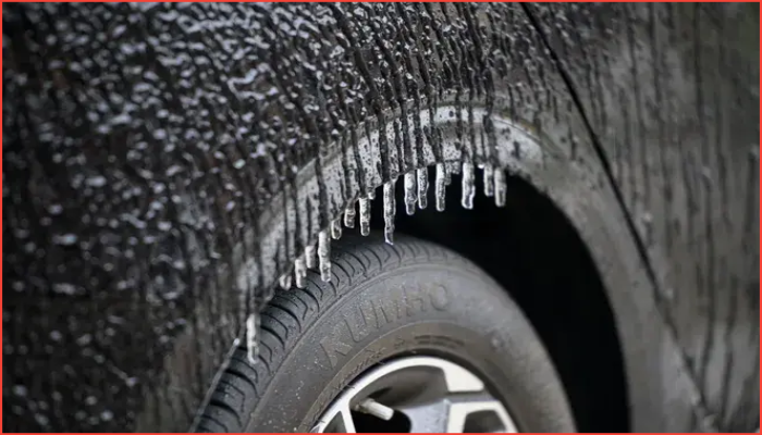 হিমশীতল বৃষ্টি–বরফে বিপর্যস্ত মিশিগান