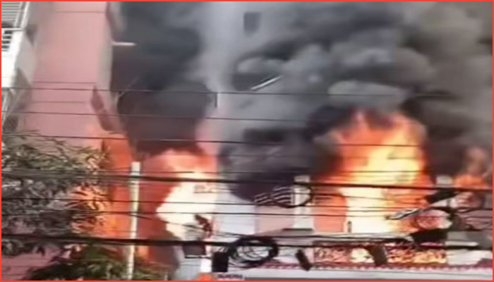 ঢাকায় সাততলা ভবনে অগ্নিকাণ্ডে নিহত ৫, আহত অন্তত ১৩