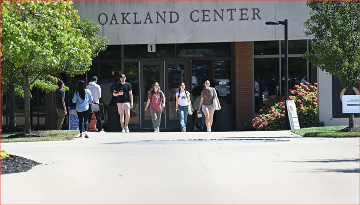 ওকল্যান্ড ইউনিভার্সিটিতে পিএ মাস্টার্স শুরু