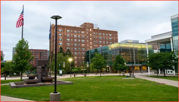 ওয়েইন স্টেট ইউনিভার্সিটির ছাত্রাবাসে গুলি