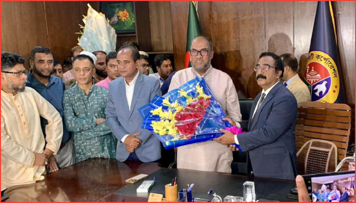 সিসিক প্রশাসক হিসেবে আব্দুল কাইয়ুম চৌধুরীর দায়িত্ব গ্রহণ