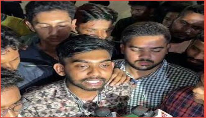 পরীক্ষা শেষে শিক্ষা মন্ত্রণালয় অভিমুখে শিক্ষার্থীদের লং মার্চ
