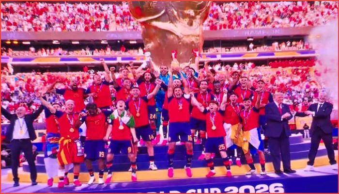 বিশ্বকাপের মুকুট এবার স্পেনের মাথায়