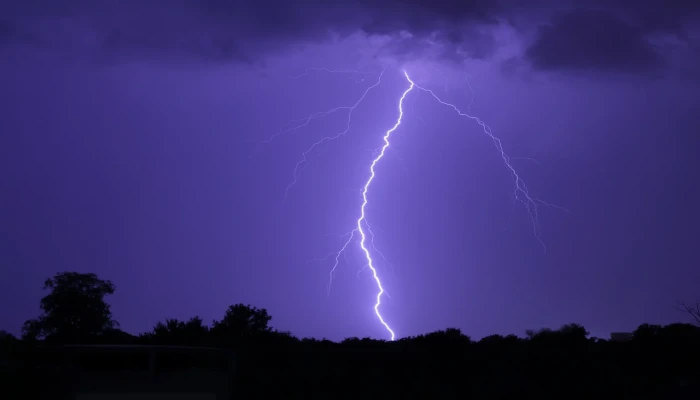 পাবনায় বজ্রপাতে শিশুসহ ৬ জনের মৃত্যু, আহত ২